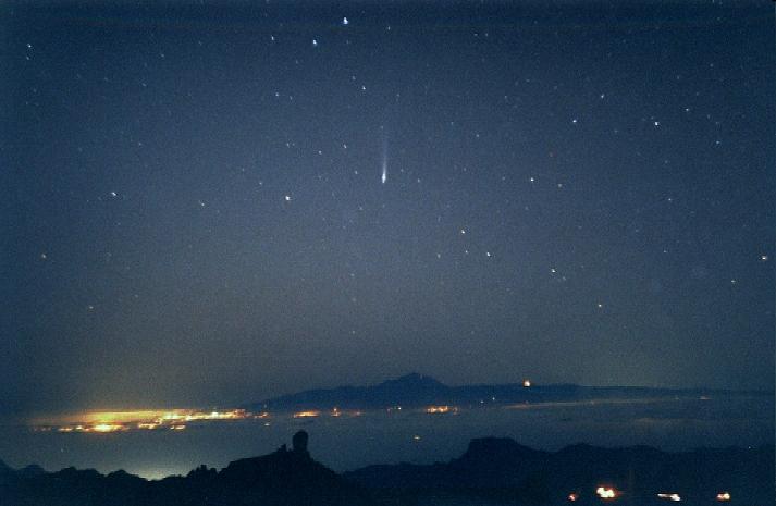 Comet Ikeya-Zhang over Tenerife