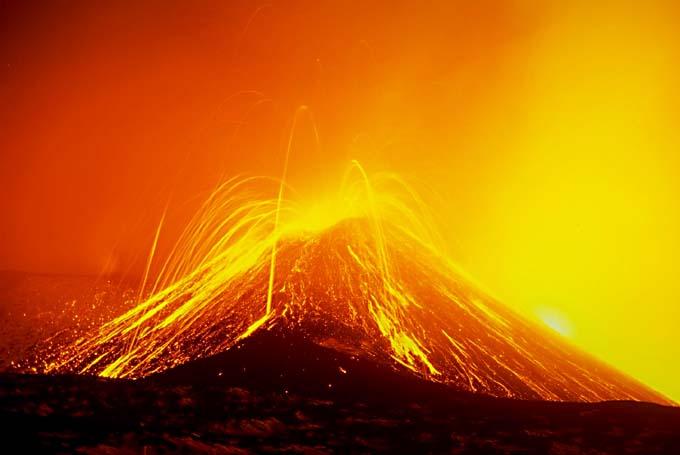 Magna Bubbles from Mt Etna