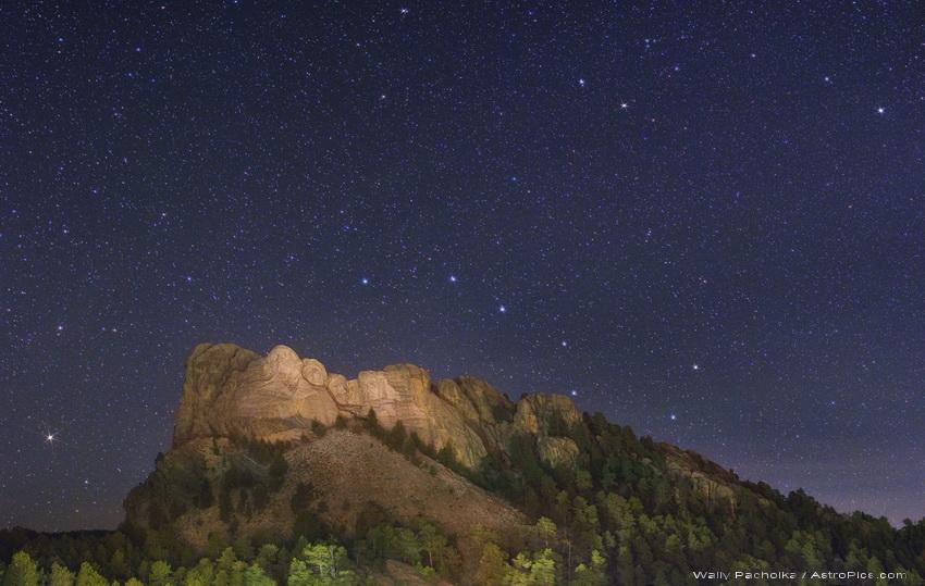 Mount Rushmore’s Starry Night