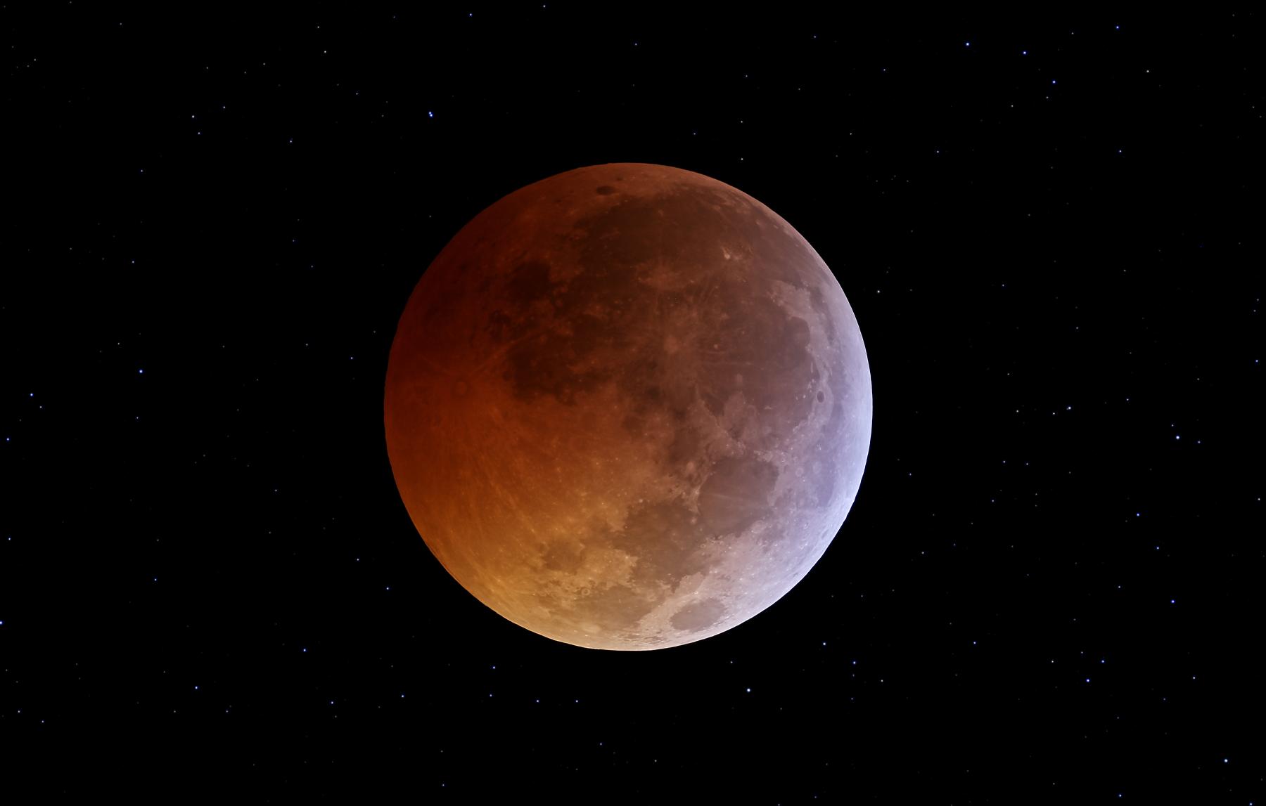 The Solstice Moon s Eclipse