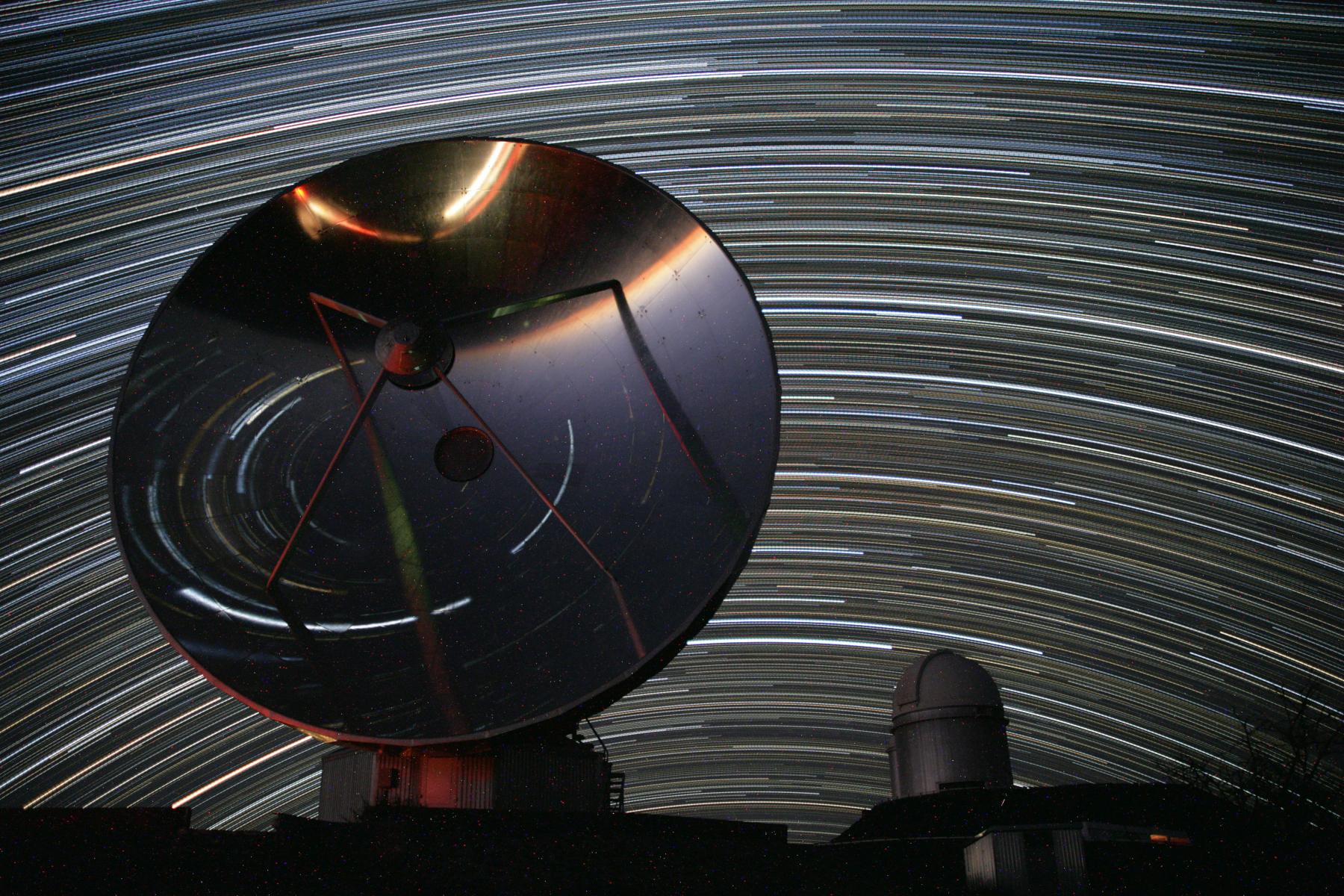 La Silla Star Trails North and South