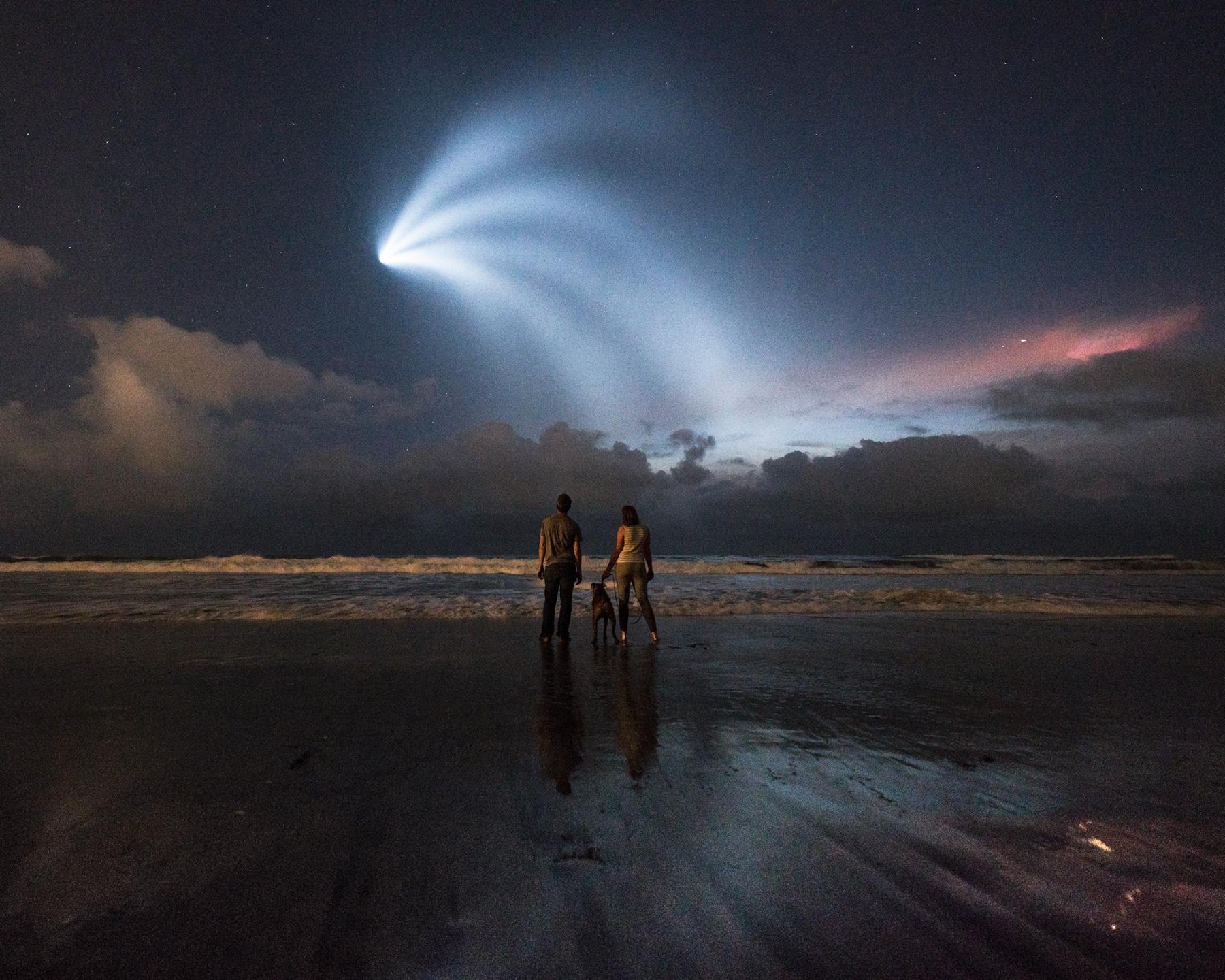 Skygazers on the Beach