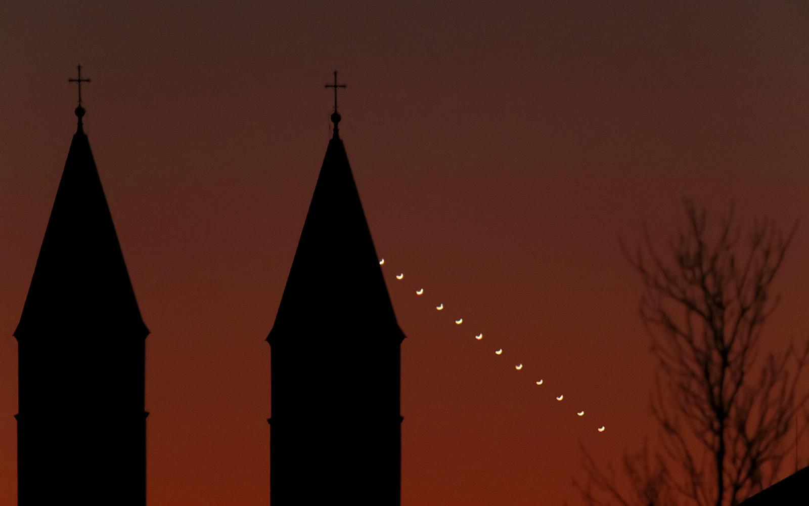 The Last Days of Venus as the Evening Star