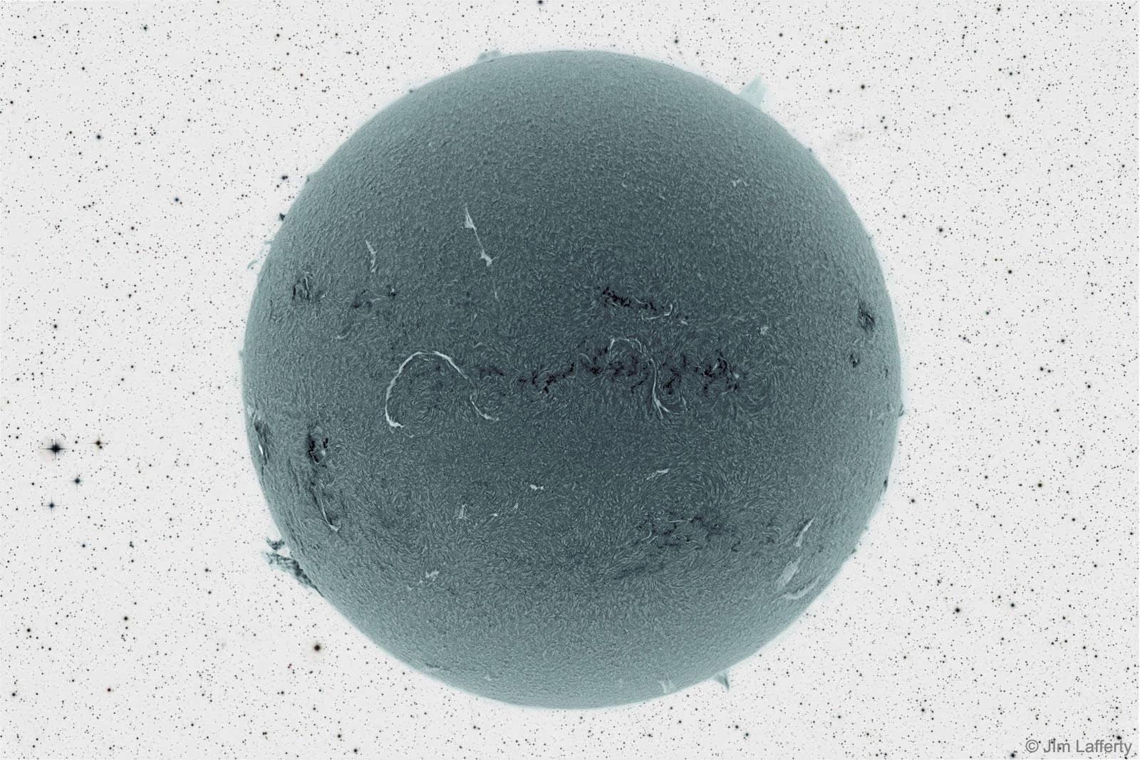 Dark Ball in Inverted Starfield