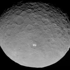 Dwarf Planet, Bright Spot