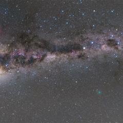 Close Comet and the Milky Way