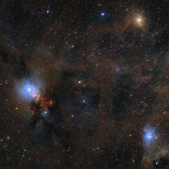 Stardust in the Perseus Molecular cloud