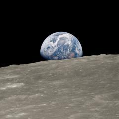 Earthrise 1: Historic Image Remastered