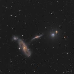 Arp 286: Trio in Virgo