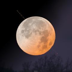Full Moon, Full Mars