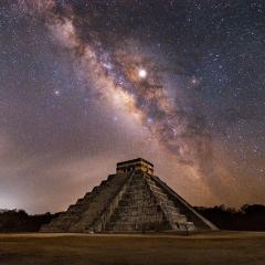Equinox at the Pyramid of the Feathered Serpent