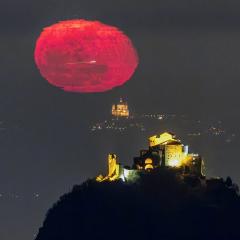 A Quadruple Alignment over Italy