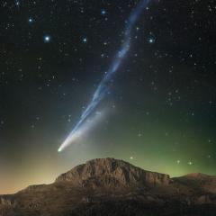 Comet Lemmons Wandering Tail