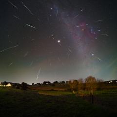 Jupiter and the Meteors from Gemini
