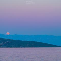 Buck Moon and Belt of Venus